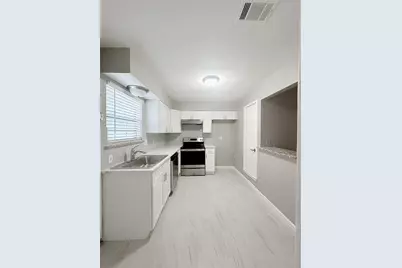 2722 Wimbledon Court, Garland, TX 75041 - Photo 13