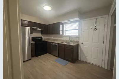 2722 Wimbledon Court, Garland, TX 75041 - Photo 5