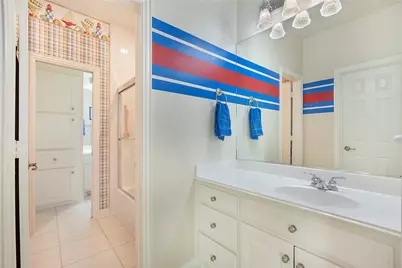 2327 Clearspring Drive N, Irving, TX 75063 - Photo 35