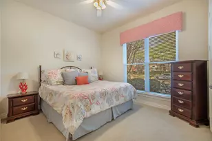 2327 Clearspring Dr N, Irving, TX 75063 - Photo 19