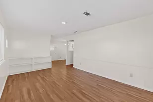 1102 Crisp Dr, Irving, TX 75061 - Photo 3