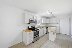 418 Russell St, White Settlement, TX 76108 - Photo 9