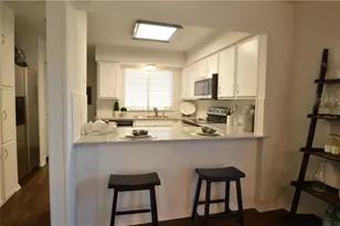 518 Hunters Glen St, Lewisville, TX 75067 - Photo 9