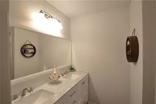 518 Hunters Glen St, Lewisville, TX 75067 - Photo 17