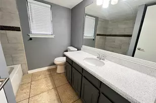 213 Alexander Ct, Irving, TX 75061 - Photo 5