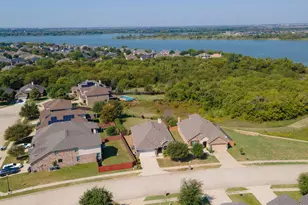 2756 Cresent Lake Dr, Little Elm, TX 75068 - Photo 21