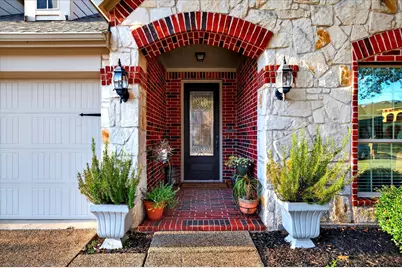 4704 Forest Cove Drive, McKinney, TX 75071 - Photo 3