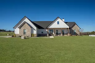 165 Quail Rdg Ct, Decatur, TX 76234 - Photo 3