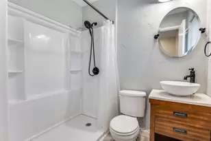 2804 Vassar Dr, Irving, TX 75062 - Photo 11