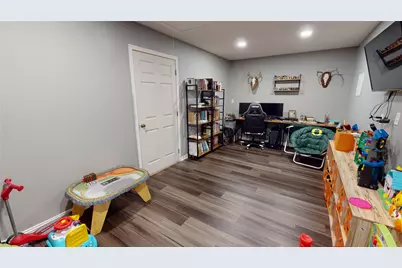 404 Hyde Park Drive, Chandler, TX 75758 - Photo 11