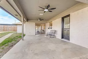 6525 Briley Dr, North Richland Hills, TX 76180 - Photo 25