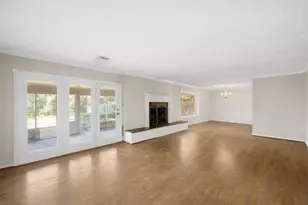 2621 Arroyo Rd, Waco, TX 76710 - Photo 5