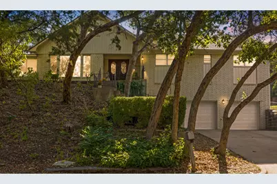 2621 Arroyo Road, Waco, TX 76710 - Photo 3