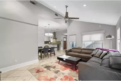 4319 Cabell Drive, Dallas, TX 75204 - Photo 3