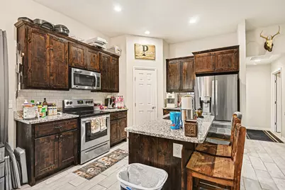 621 N Avenue B, Springtown, TX 76082 - Photo 7