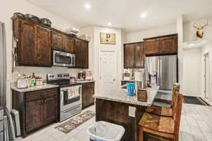 621 N Ave B, Springtown, TX 76082 - Photo 7