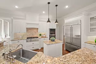 2709 Mesquite Ln, Grapevine, TX 76051 - Photo 5