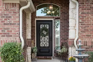 212 Park Meadows Dr, Euless, TX 76039 - Photo 3