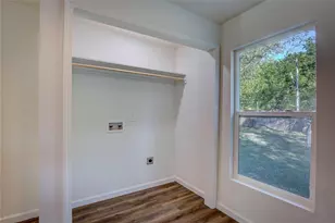 1908 Division St, Greenville, TX 75401 - Photo 7