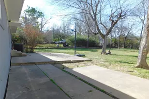 819 Thomas St, Denton, TX 76201 - Photo 29