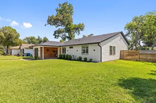 12130 Dandridge Dr, Dallas, TX 75243 - Photo 3