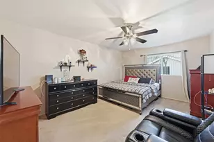 330 W Grenoble Dr, Grand Prairie, TX 75052 - Photo 11