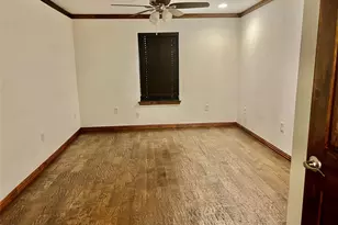 1919 Muncie Ave, Dallas, TX 75212 - Photo 17