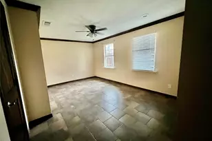 1919 Muncie Ave, Dallas, TX 75212 - Photo 13