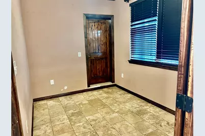 1919 Muncie Avenue, Dallas, TX 75212 - Photo 23