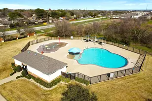 604 Brookbank Dr, Crowley, TX 76036 - Photo 31