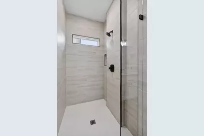 117 Bexar Street, Mabank, TX 75147 - Photo 13