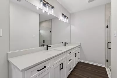 117 Bexar Street, Mabank, TX 75147 - Photo 11