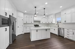 117 Bexar St, Mabank, TX 75147 - Photo 5