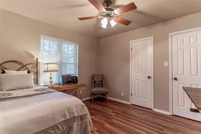 911 Meadowlark Lane, Granbury, TX 76048 - Photo 19