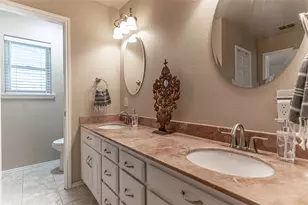 911 Meadowlark Ln, Granbury, TX 76048 - Photo 17