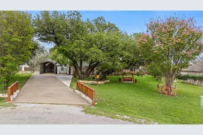 3103 Rim Rock Court, Granbury, TX 76049 - Photo 3