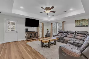 906 Griffith Ave, Terrell, TX 75160 - Photo 11