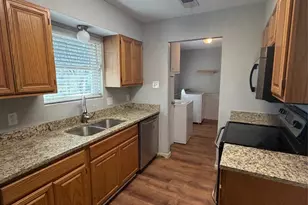 318 NE Michael Dr, Burleson, TX 76028 - Photo 3