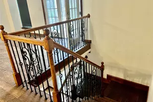 1919 Muncie, Dallas, TX 75212 - Photo 17