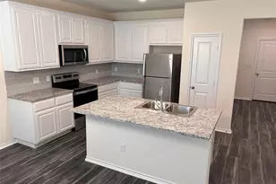 716 E 5th St, Bonham, TX 75418 - Photo 3