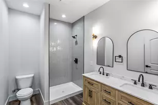 1127 W Morgan St, Denison, TX 75020 - Photo 17