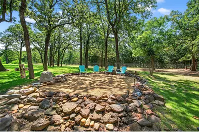 115 E Kiowa Drive, Gainesville, TX 76240 - Photo 33