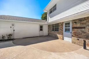 2404 Heather Hill Ln, Plano, TX 75075 - Photo 29