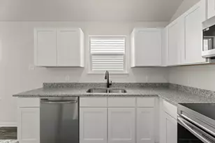 108 Kainos St, Greenville, TX 75402 - Photo 11