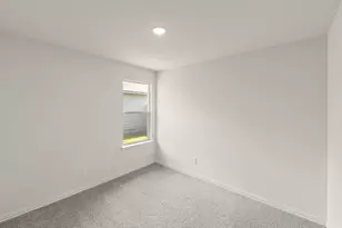 108 Kainos St, Greenville, TX 75402 - Photo 7