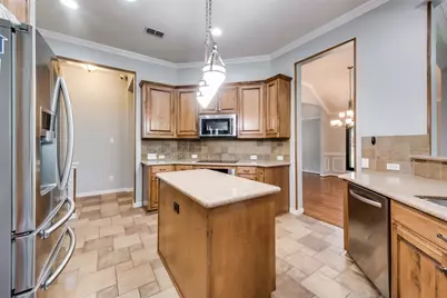 2435 Waterside Drive, Grand Prairie, TX 75054 - Photo 9