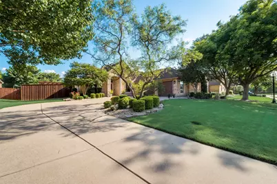 2435 Waterside Drive, Grand Prairie, TX 75054 - Photo 3