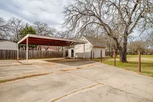 2340 Redstone Rd, Burleson, TX 76028 - Photo 35