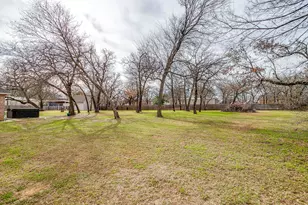 2340 Redstone Rd, Burleson, TX 76028 - Photo 39