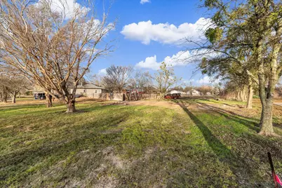 605 E Adams Street, Itasca, TX 76055 - Photo 3